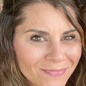 Meet your Posher, Cara